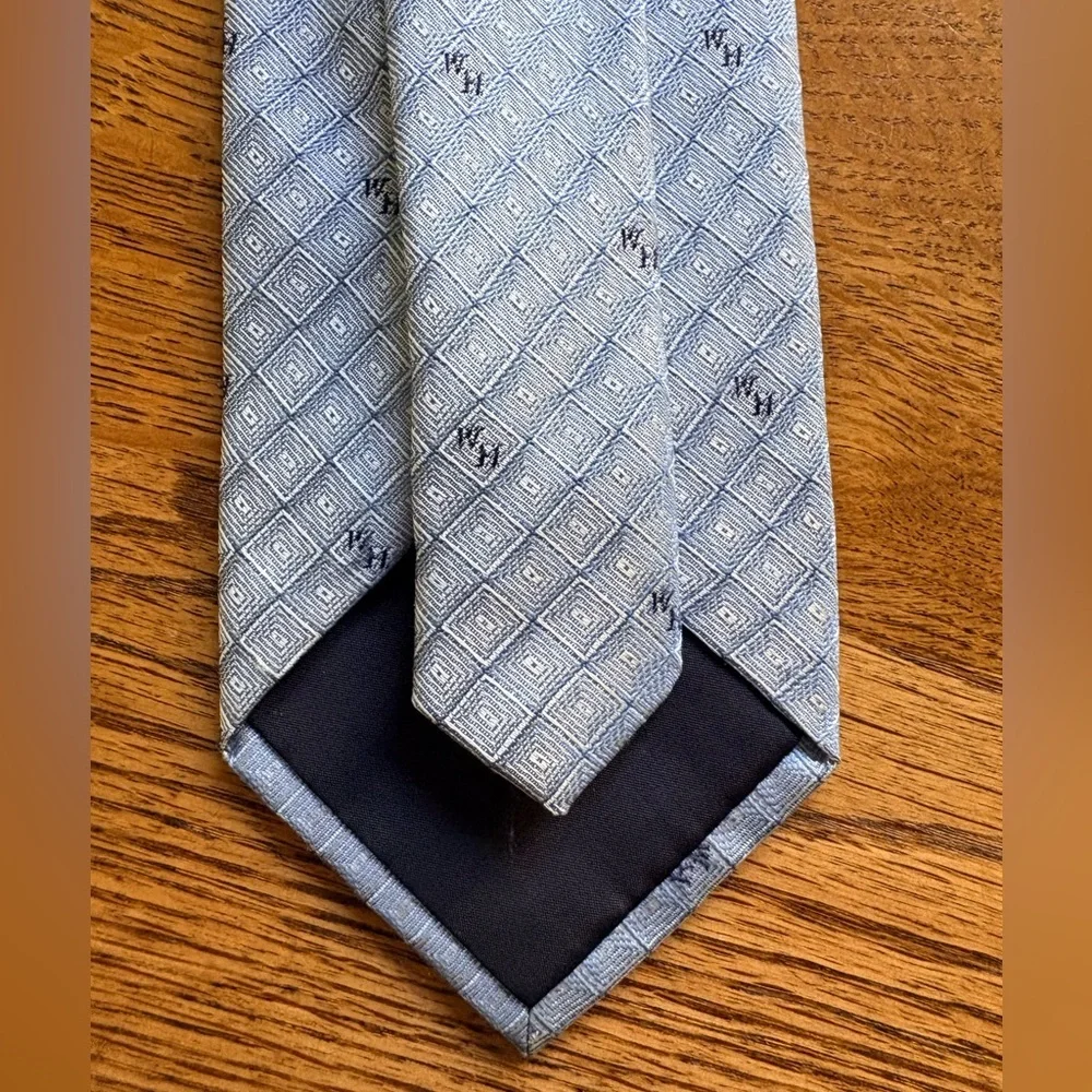 Vintage official Waffle House Uniform Men's Light Blue Tie- with “WH”
